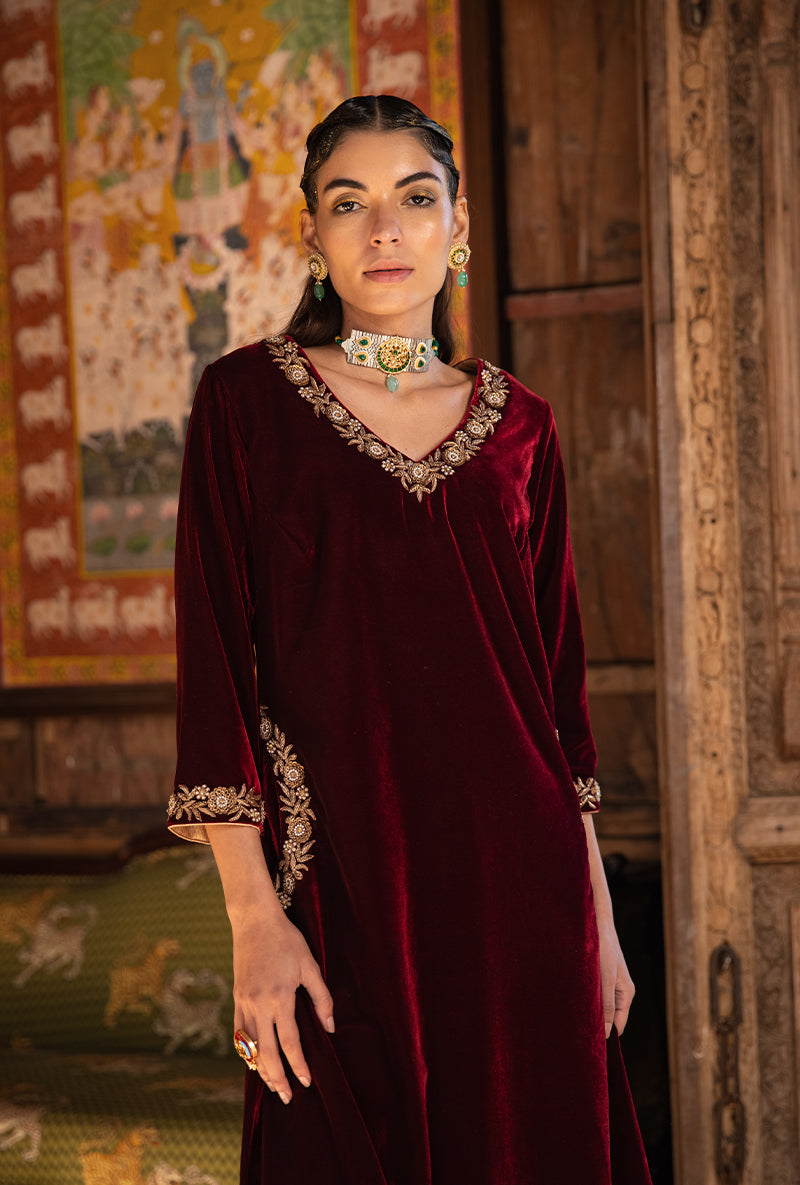 Luxe | Rich Reddish Velvet