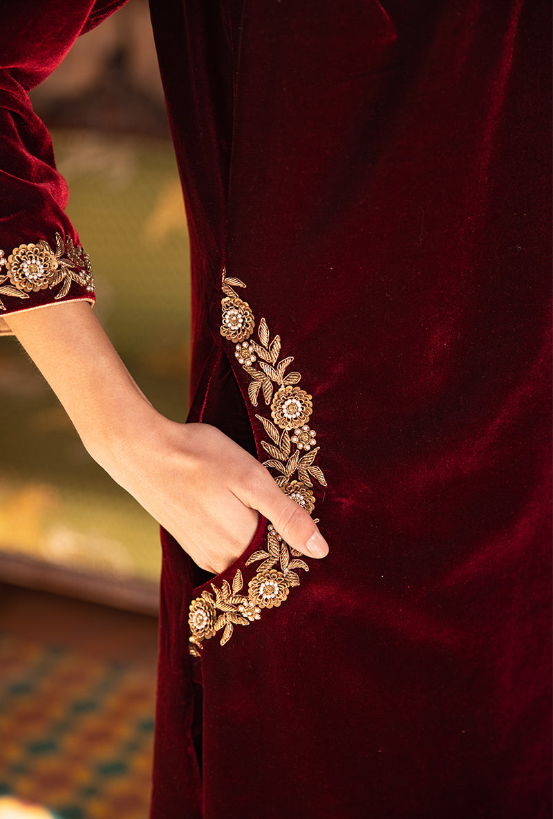 Luxe | Rich Reddish Velvet